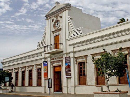 Paseo por Mexico Centro de Artes, Tradiciones y Culturas Populares del Estado en La Paz