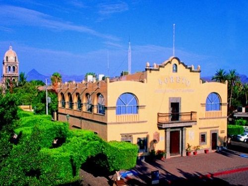 Paseo por Mexico Palacio Municipal y Plaza Salvatierra en Loreto