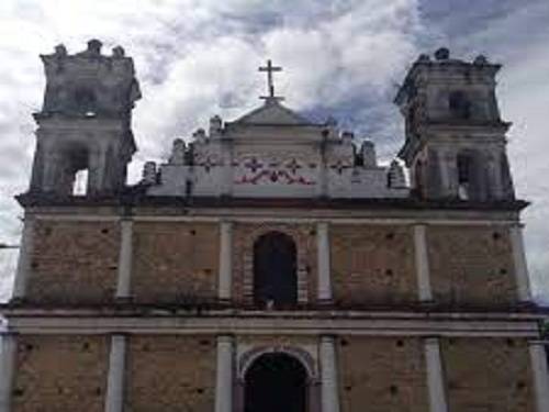 Paseo por Mexico Parroquia Misión de Bachajón en Chilón