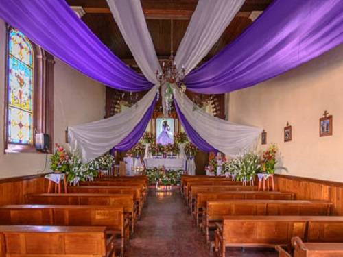 Paseo por México | Interior del Templo de Jesús de Nazareth de Comitán de  Domínguez