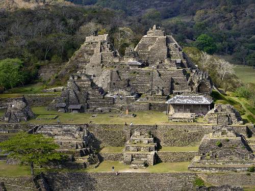 Paseo por Mexico Zona Arqueológica de Toniná en Ocosingo