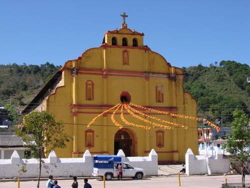 Paseo por Mexico Templo de Santo Tomás de Oxchuc