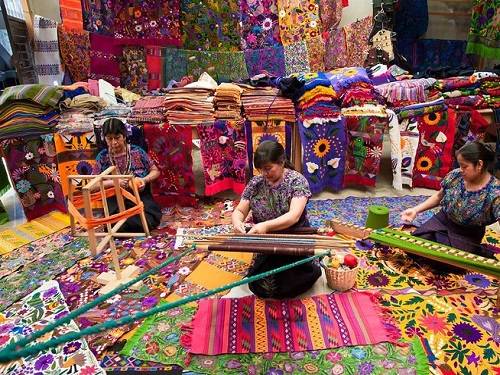 Paseo por Mexico Arte textil de Zinacantán