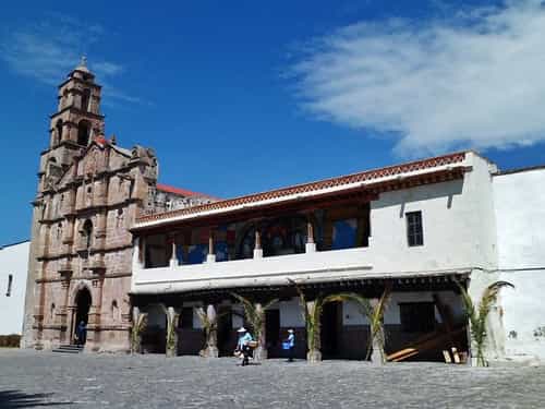 Paseo por Mexico Parroquia y el Exconvento de San Jerónimo de Aculco