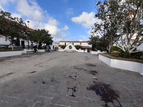 Paseo por Mexico Plazoleta Benito Juárez en Aculco