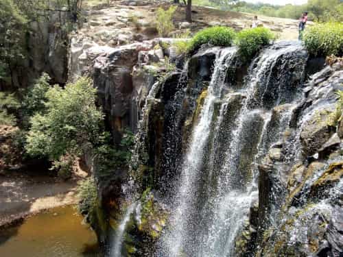 Paseo por Mexico Cascada de el Tixhiñu en Aculco