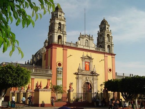Paseo por Mexico Iglesia y Ex-Convento de Santo Domingo de Guzmán en Cuautla