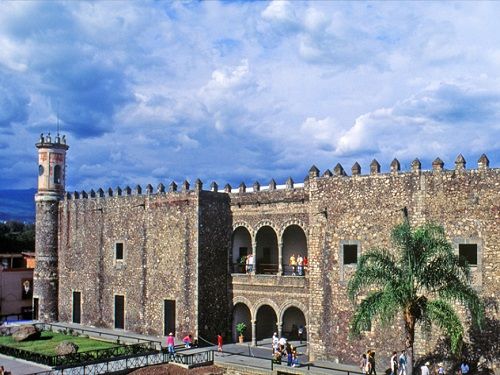 Paseo por Mexico Palacio de Cortés en Cuernavaca