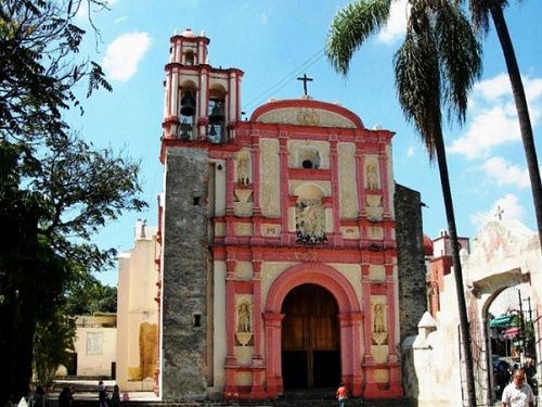 Paseo por Mexico Templo de San Francisco Tercera Orden en Cuernavaca