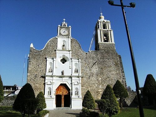 Paseo por Mexico Iglesia de San Juan Bautista en Huitzilac