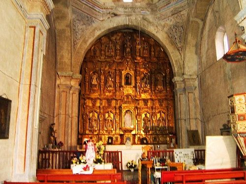 Paseo por Mexico Interior de la Iglesia de Santa Lucia en Jonacatepec