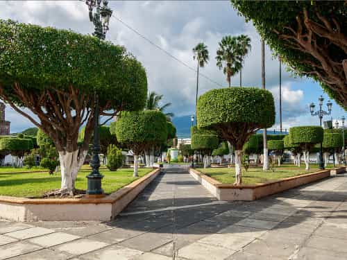 Paseo por Mexico Zócalo de Ahuacatlán