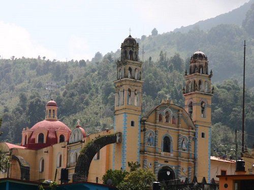 Paseo por Mexico Iglesia de San Juan Bautista en Ahuacatlán