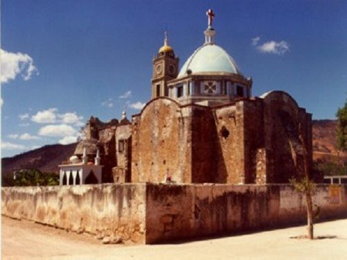 Paseo por Mexico Templo Parroquial de Albino Zertuche