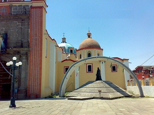 Paseo por Mexico Parroquia Santa María de la Asunción en Amozoc