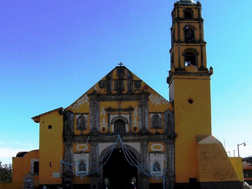 Paseo por Mexico Templo parroquial de San Mateo en Chignautla
