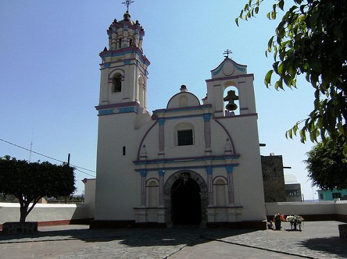 Paseo por Mexico Templo de Jesús Nazareno en Cohuecán