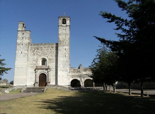Paseo por Mexico El ex convento Franciscano de Cuautinchán