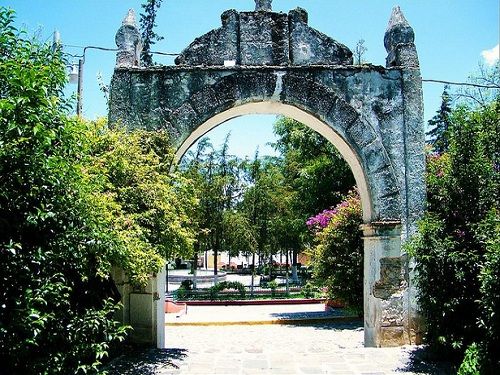 Paseo por Mexico Arcos de ex convento Franciscano de Cuautinchán