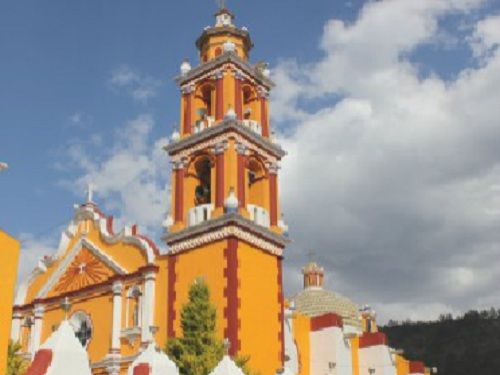 Paseo por Mexico Santuario dedicado al "Señor de la Salud" en Ixtacamaxtitlán