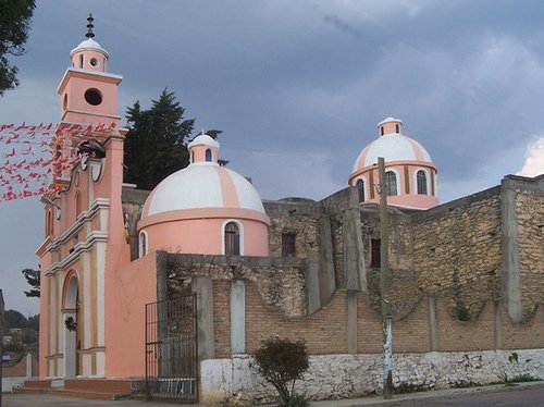 Paseo por Mexico Templo parroquial a San Felipe Apóstol en Nicolás Bravo