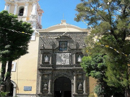 Paseo por Mexico Templo y Ex convento la Merced en Puebla