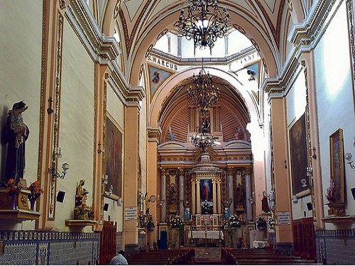 Paseo por Mexico Interior de Parroquia  de San Marcos en Puebla