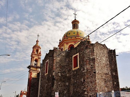 Paseo por Mexico Templo Santiago Xicotenco en San Andrés Cholula