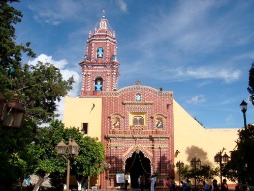 Paseo por Mexico Iglesia de Santa María Tonantzintla en San Andrés Cholula
