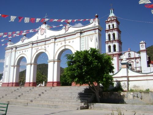 Paseo por Mexico Iglesia parroquial dedicada a San Jerónimo Xayacatlán
