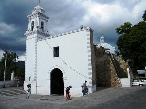 Paseo por Mexico Templo de San Diego de Alcalá en Tehuacán