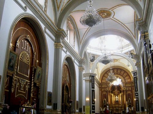 Paseo por Mexico Interior de Parroquia de Nuestra Señora del Carmen en Tehuacán
