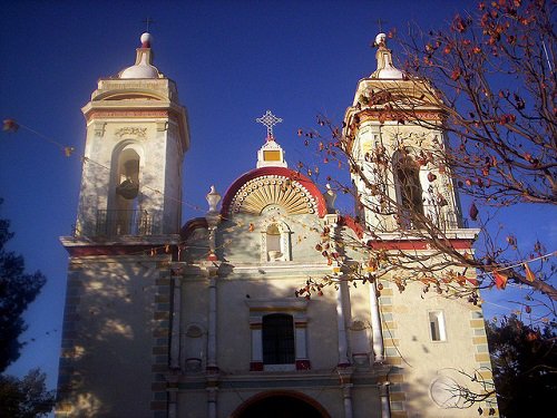 Paseo por México | Interior de Iglesia de la Santa Cruz en Tlacotepec ...