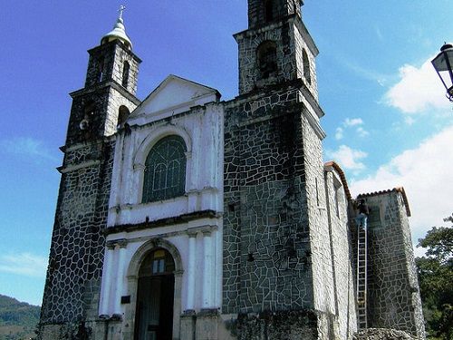 Paseo por Mexico Capilla de la Virgen de Guadalupe en Xochitlán de Vicente Suárez