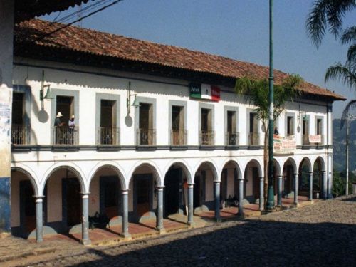 Paseo por Mexico Palacio Municipal de Xochitlán de Vicente Suárez