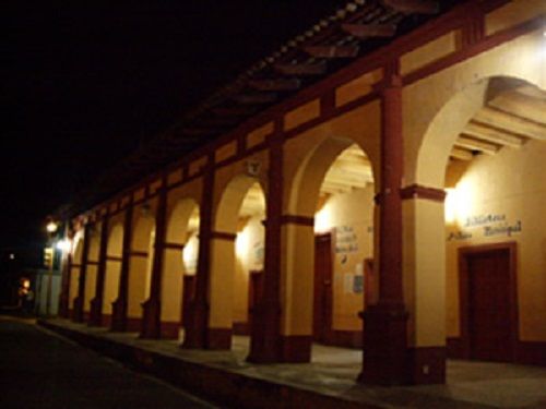 Paseo por Mexico Palacio Municipal Yaonáhuac