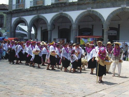 Paseo por Mexico Festival Cuauhxóchitl en Zacatlán
