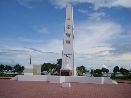 Paseo por Mexico Monumento a la Bandera en Othón P. Blanco