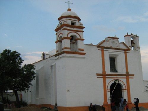 Paseo por Mexico Templo de La Magdalena en Españita