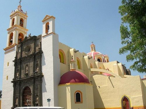 Paseo por Mexico Parroquia de San Luis Obispo en Huamantla