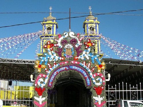 Paseo por Mexico Templo de Jesús de los Tres Caminos en Natívitas