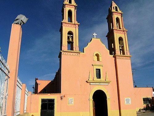 Paseo por Mexico Parroquia de Nuestra Señora de la Candelaria en Sanctórum de Lázaro Cárdenas