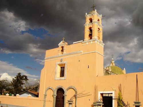 Paseo por Mexico Templo de Nuestra Señora del Carmen Aztama en Teolocholco