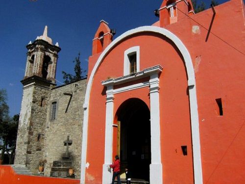 Paseo por Mexico Iglesia San Nicolás Tolentino en Tlaxcala