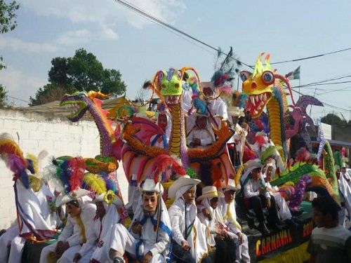 Paseo por Mexico Carnaval de Totolac