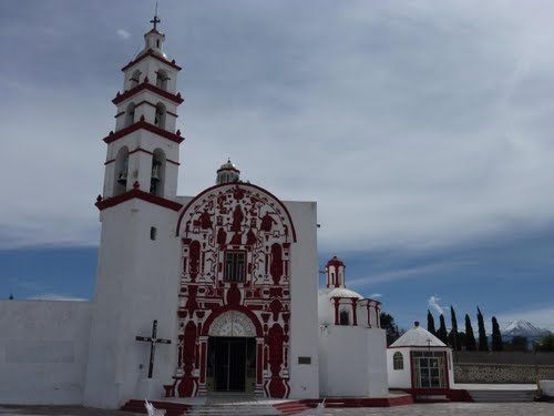 Paseo por Mexico Parroquia del Divino Salvador en Tzompantepec